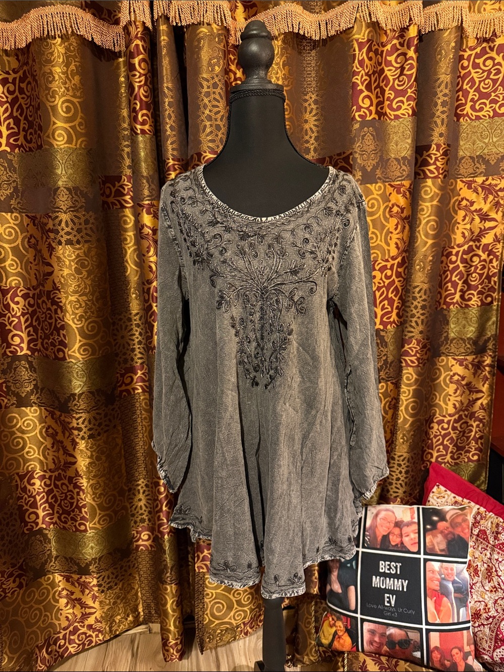 Sacred Threads Grey Embroidered Scoop-Neck Tunic